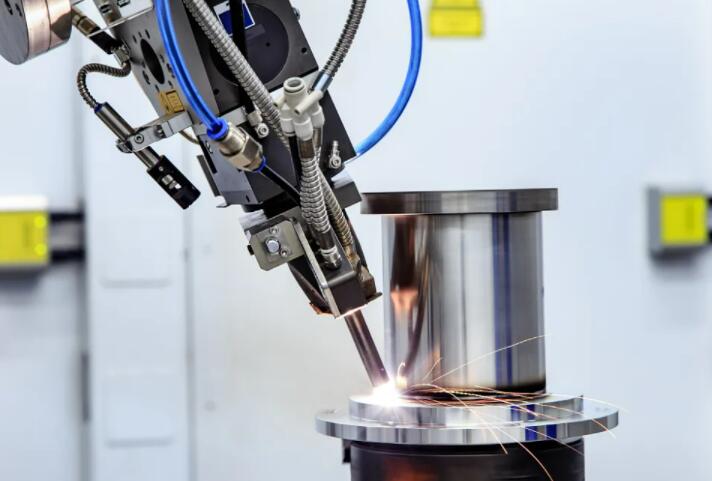 1670485465392772.jpg 激光焊接機(jī)在汽配行業(yè)的應(yīng)用和優(yōu)勢(shì)